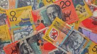 Savers dudded by banks on deposit rates, ACCC finds