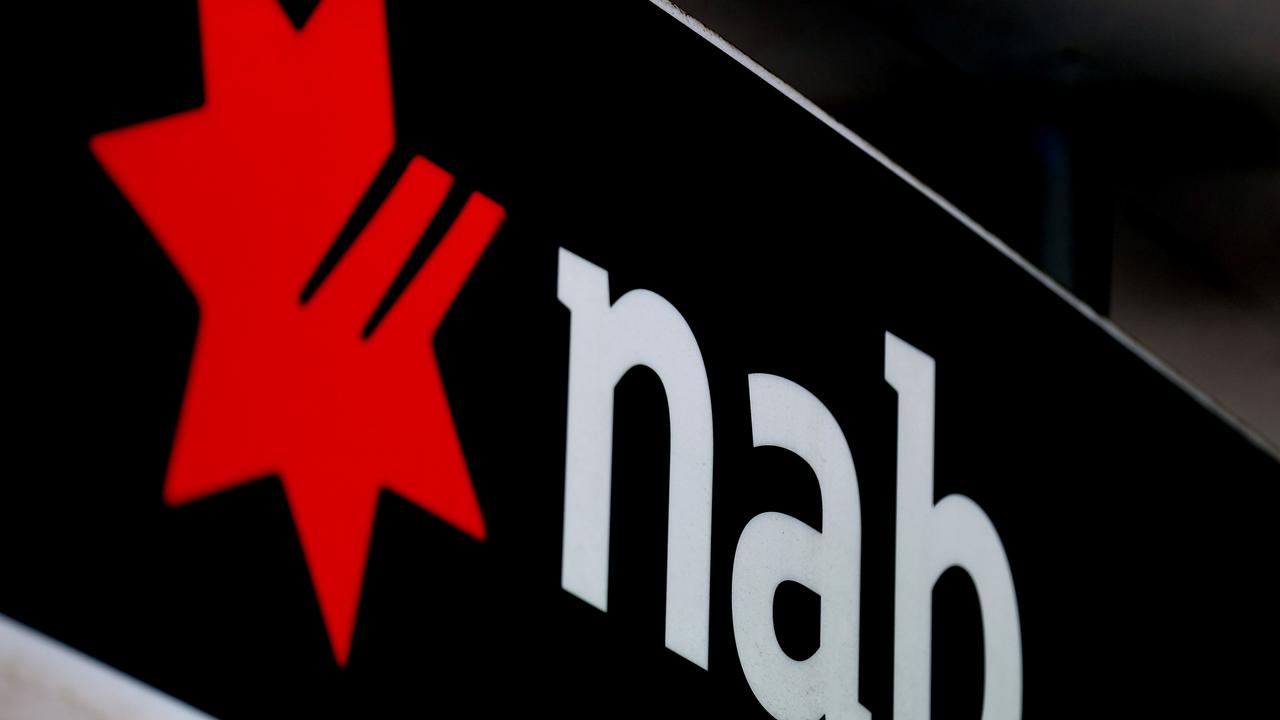 NAB: Ross McEwan to leave top bank job, Andrew Irvine to replace him