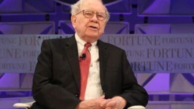 Warren buffett rakes in nearly 2 billion in annual dividend income from two stocks