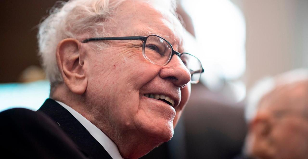 Billionaire investors show interest in warren buffetts portfolio here are the top stocks