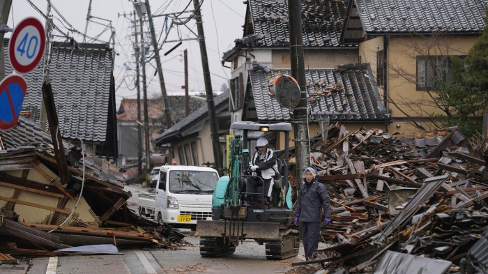 Japan last effort to rescue earthquake survivors race against time