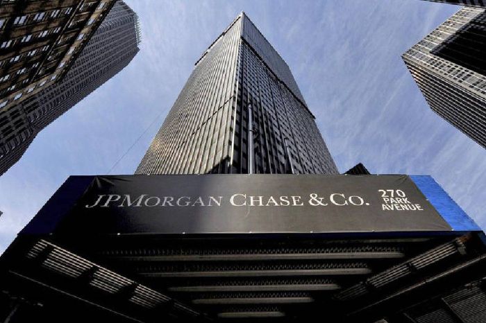 Jpmorgan chase achieves record annual profit of 49 billion surpassing rivals