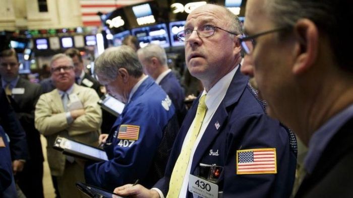 Stock market news today wall street evaluates economic data stocks experience modest shifts