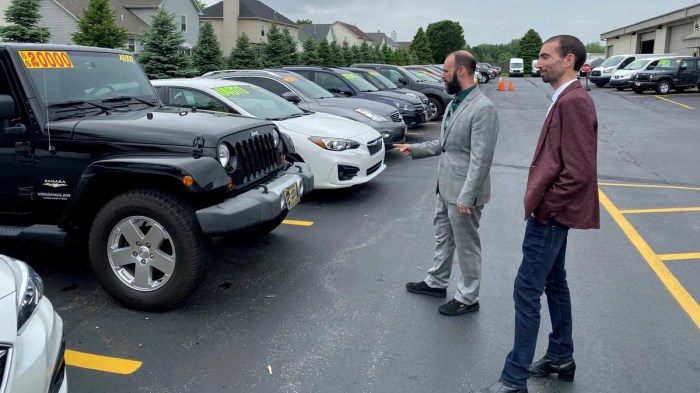 More cars sold in the us this november prices drop a bit