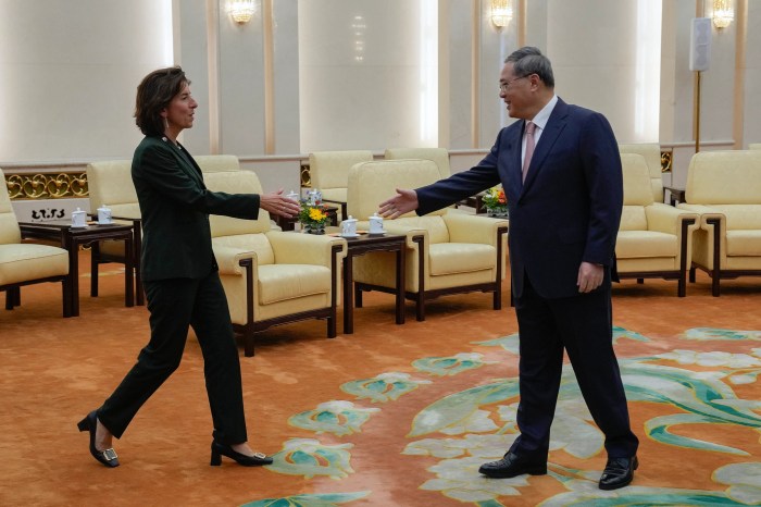 Us commerce chief gina raimondo set for important meeting with chinese vice premier in beijing