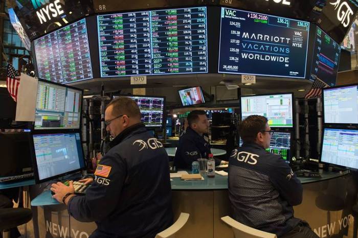 Mixed signals in us stock futures as investors wait for jobs news