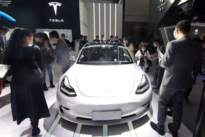 Tesla recalls over 120000 vehicles in the us due to safety concerns