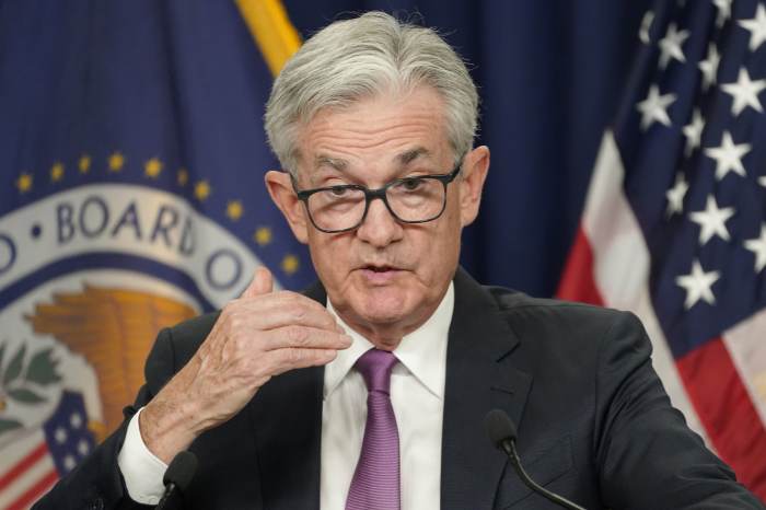 Fed goolsbee supports additional rate hikes to tackle inflation