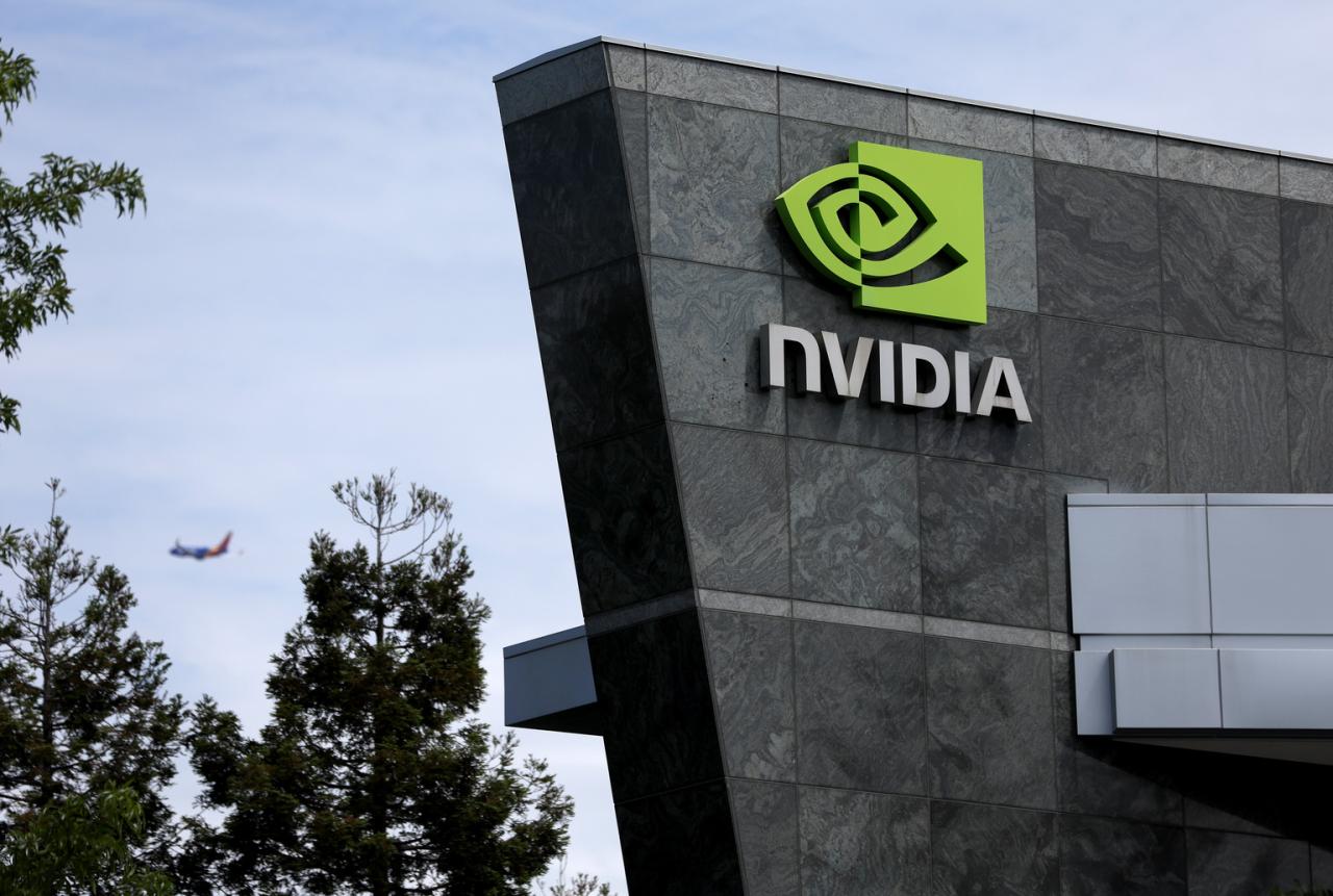 Nvidias strong august performance amidst tech sector volatility