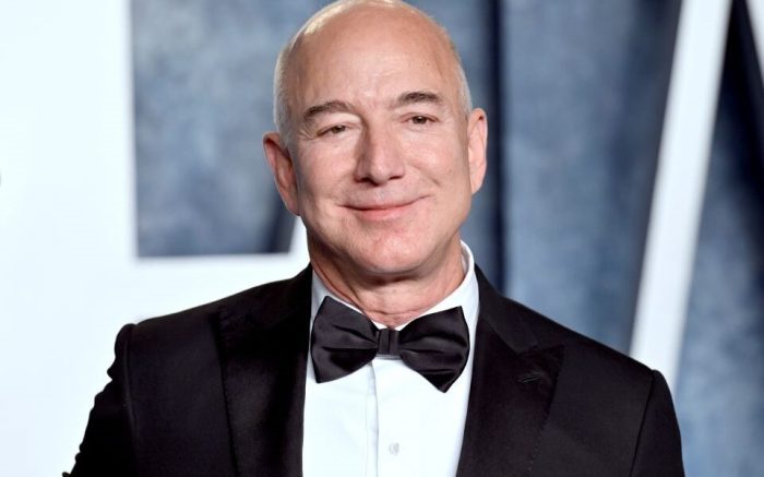 Jeff bezos sells 2 billion worth of amazon shares