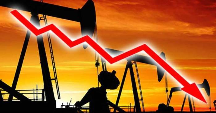 Oil prices slide to three week low due to economic worries