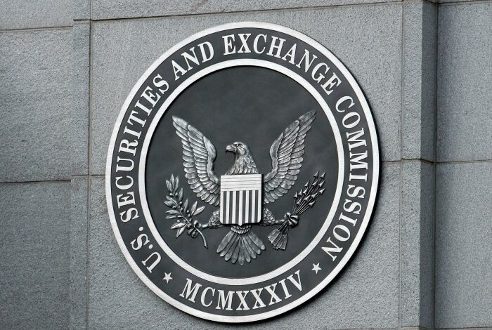 Sec pauses decision on bitcoin etfs by hashdex and grayscale amid rising expectations