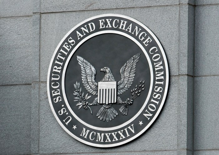 Sec pauses decision on bitcoin etfs by hashdex and grayscale amid rising expectations