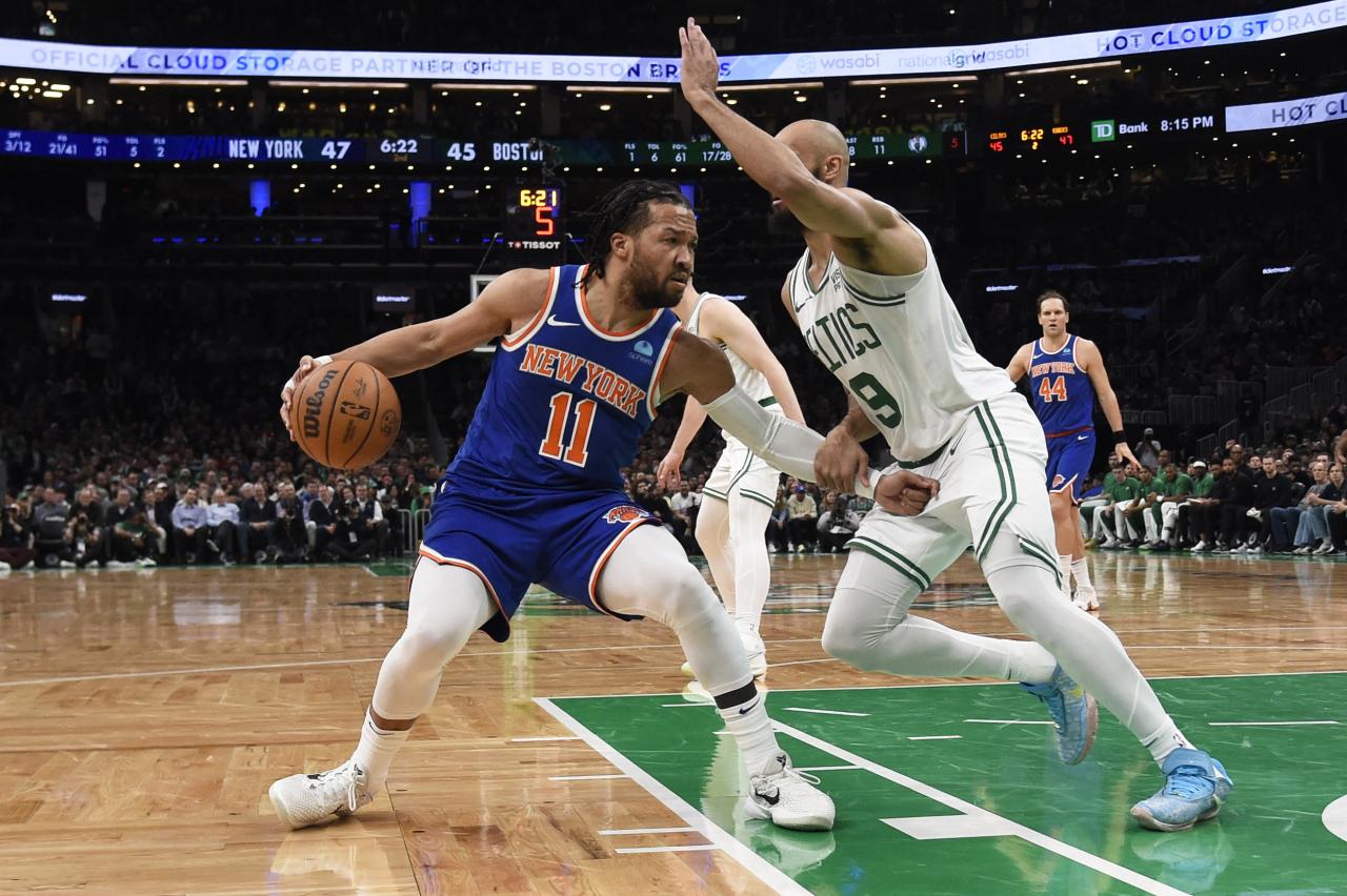 Knicks Celtics game summary East woes